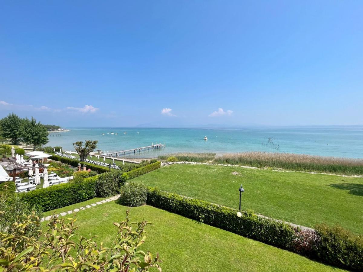 Residence Virgilio Sirmione Exteriör bild