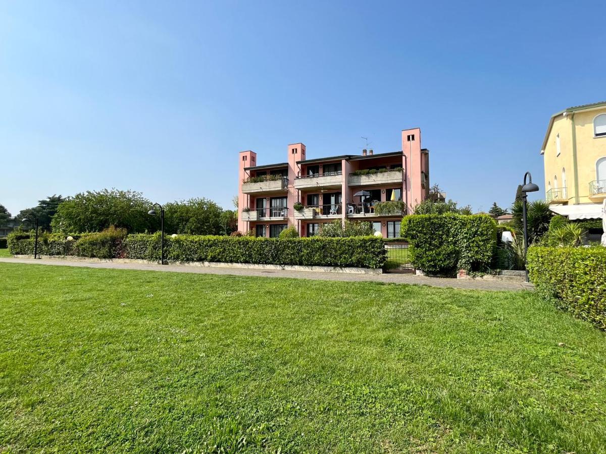 Residence Virgilio Sirmione Exteriör bild