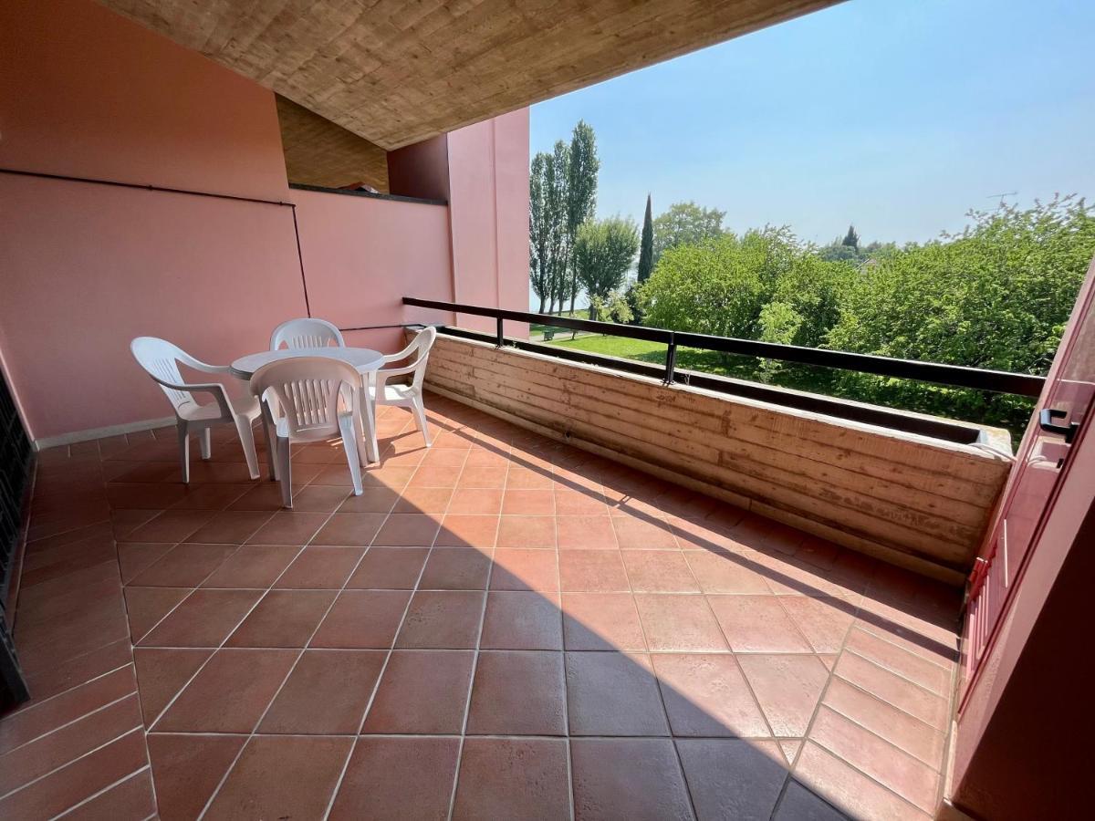 Residence Virgilio Sirmione Exteriör bild
