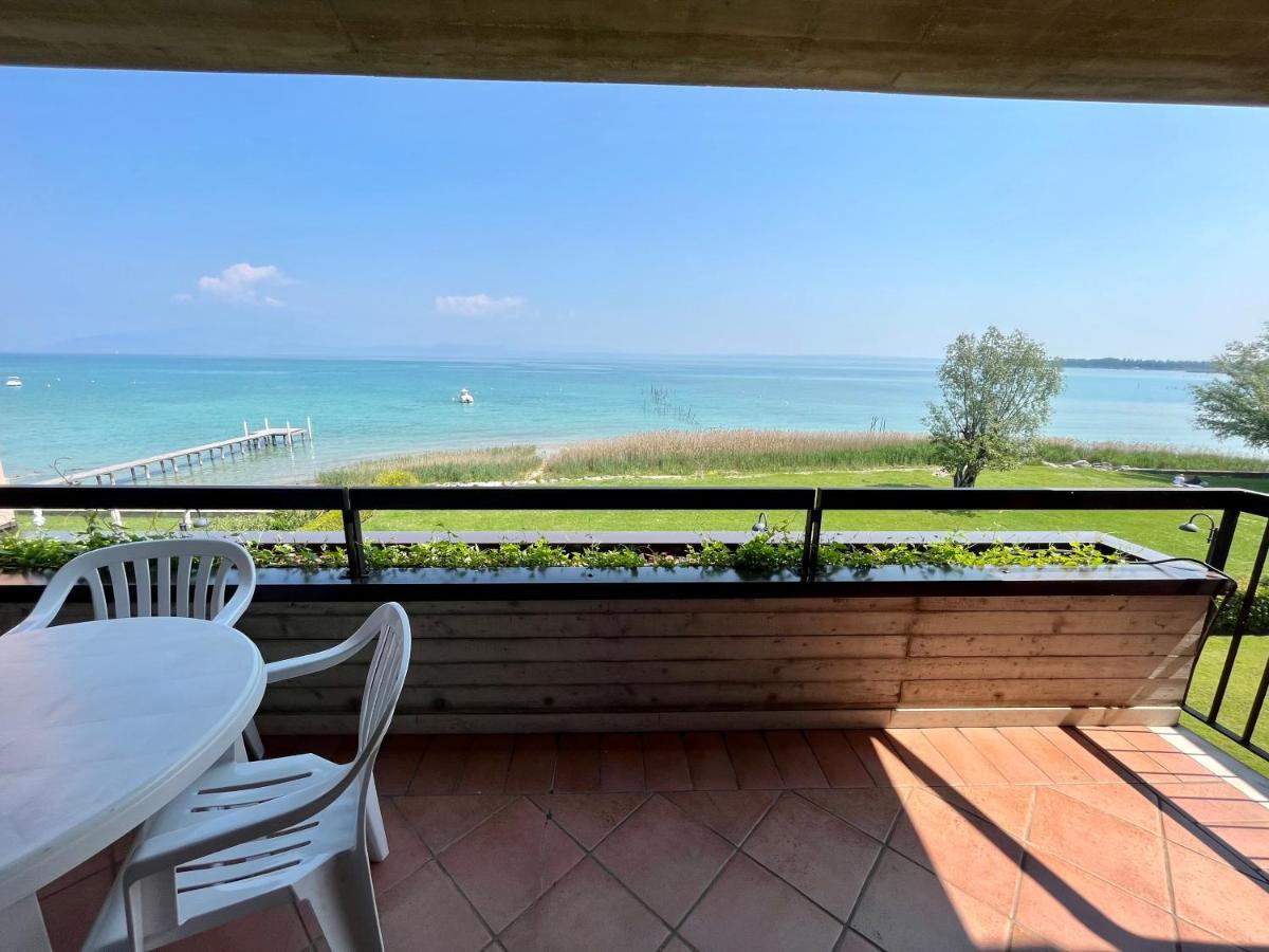 Residence Virgilio Sirmione Exteriör bild