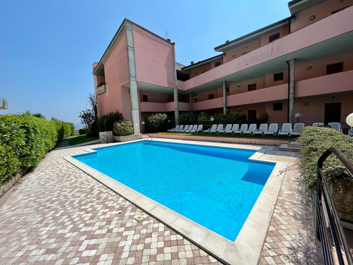 Residence Virgilio Sirmione Exteriör bild