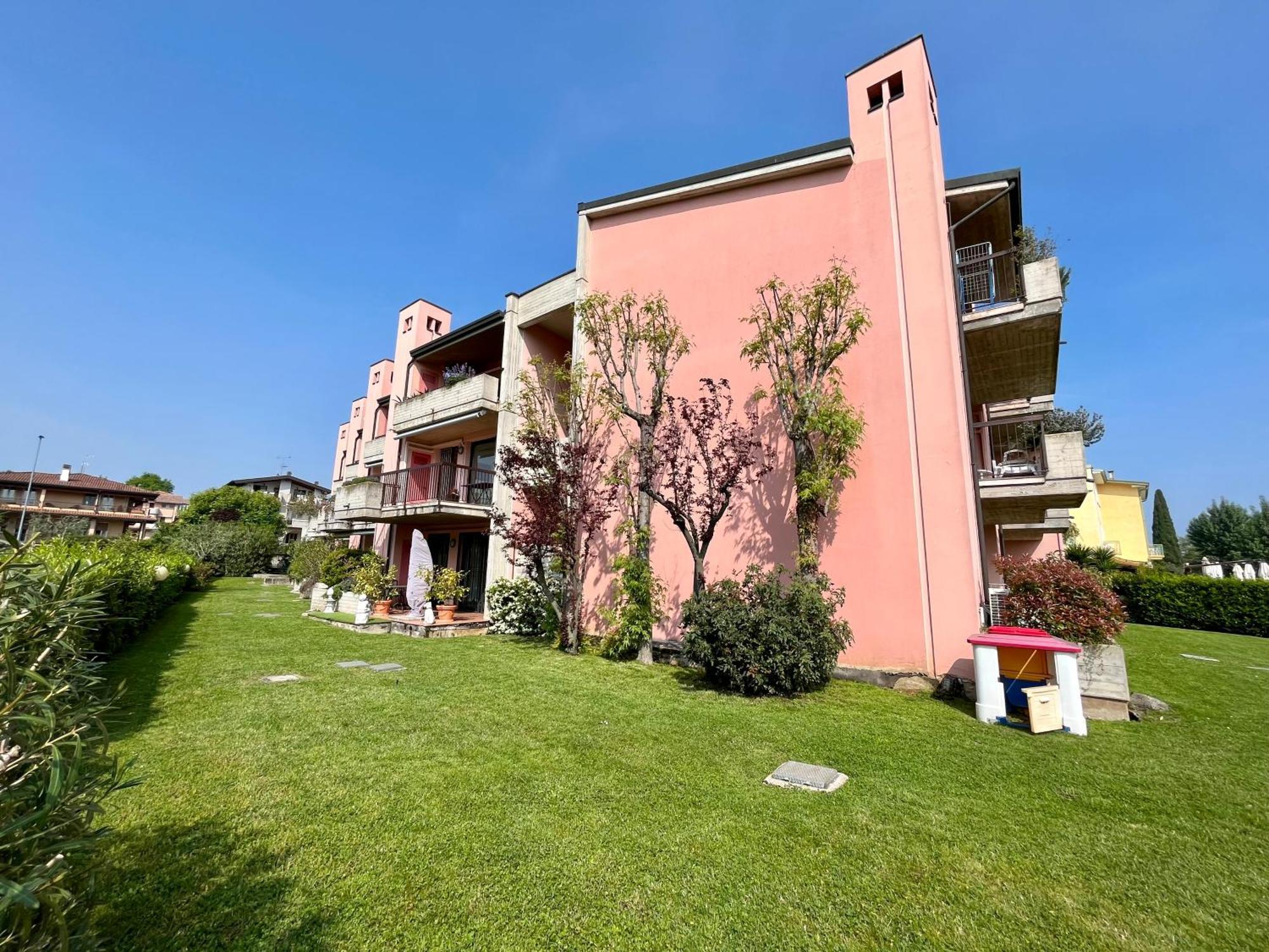 Residence Virgilio Sirmione Exteriör bild